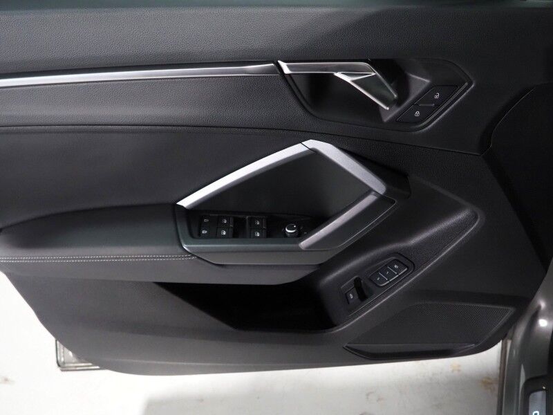 2023 Audi Q3 S line Premium 45 TFSI Quattro *BLACK OPTIC PKG, CONVENIENCE PKG, SAFETY ALERTS, BACKUP-CAMERA, COLOR TOUCHSCREEN, PANORAMA MOONROOF, LEATHER, HEATED SEATS, POWER LIFTGATE, ADVANCED KEY, FULL LED HEADLIGHTS, ANDROID & APPLE Round Rock TX