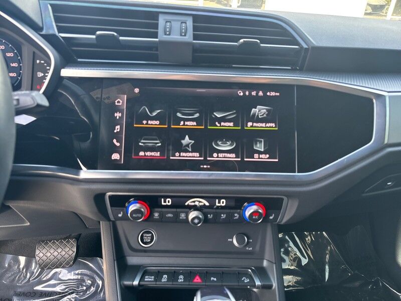 2023 Audi Q3 S line Premium AWD w/BLACK OPTIC SPORT PACKAGE Seffner FL