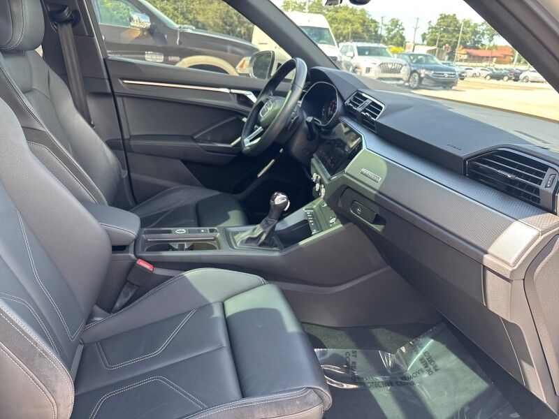 2023 Audi Q3 S line Premium AWD w/BLACK OPTIC SPORT PACKAGE Seffner FL