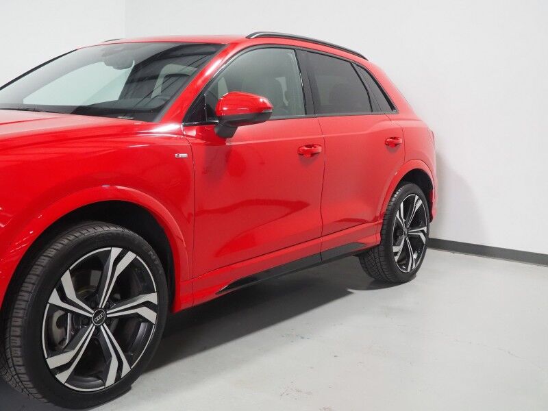 2023 Audi Q3 S line Premium Plus 45 TFSI Quattro *BLACK OPTIC PKG, NAVIGATION, VIRTUAL COCKPIT, ADAPTIVE CRUISE, SAFETY ALERTS, 360 CAMERAS, PANO MOONROOF, LEATHER, HEATED SEATS, ADVANCED KEY, POWER LIFTGATE, SONOS AUDIO, WIRELESS CHARGING, ANDROID & APPLE Round Rock TX