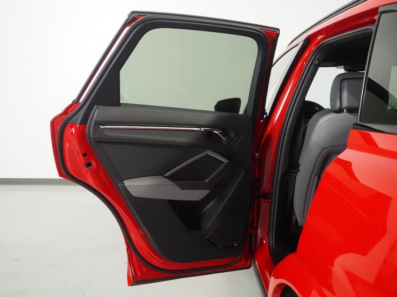 2023 Audi Q3 S line Premium Plus 45 TFSI Quattro *BLACK OPTIC PKG, NAVIGATION, VIRTUAL COCKPIT, ADAPTIVE CRUISE, SAFETY ALERTS, 360 CAMERAS, PANO MOONROOF, LEATHER, HEATED SEATS, ADVANCED KEY, POWER LIFTGATE, SONOS AUDIO, WIRELESS CHARGING, ANDROID & APPLE Round Rock TX