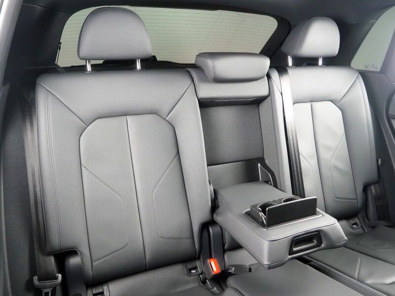 2023 Audi Q3 S line Premium Plus 45 TFSI Quattro *NAVIGATION, VIRTUAL COCKPIT, ADAPTIVE CRUISE, SAFETY ALERTS, 360 CAMERAS, PANO MOONROOF, LEATHER, HEATED SEATS, ADVANCED KEY, POWER LIFTGATE, SONOS AUDIO, WIRELESS CHARGING, ANDROID & APPLE Round Rock TX
