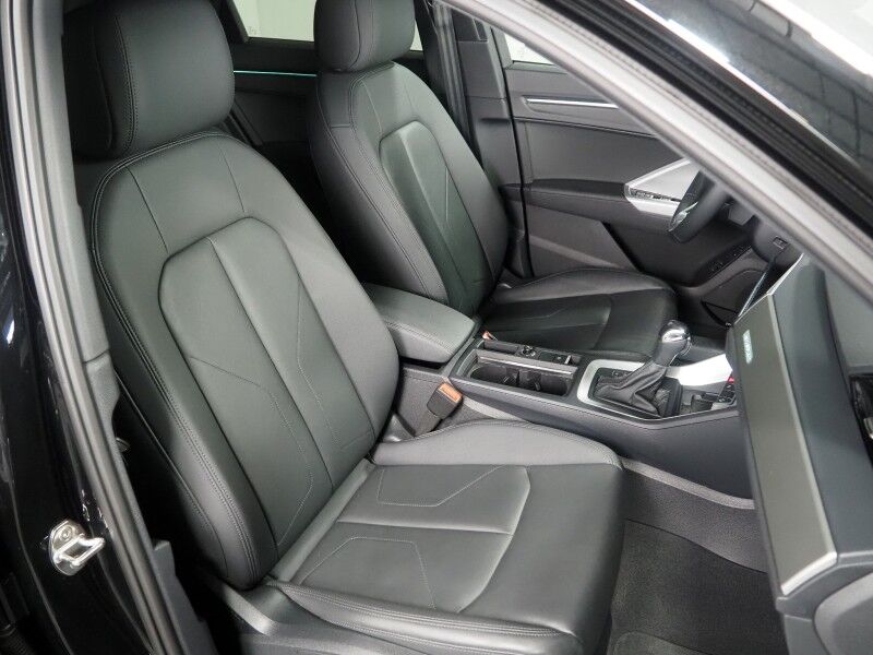 2023 Audi Q3 S line Premium Plus 45 TFSI Quattro *NAVIGATION, VIRTUAL COCKPIT, ADAPTIVE CRUISE, SAFETY ALERTS, 360 CAMERAS, PANO MOONROOF, LEATHER, HEATED SEATS, ADVANCED KEY, POWER LIFTGATE, SONOS AUDIO, WIRELESS CHARGING, ANDROID & APPLE