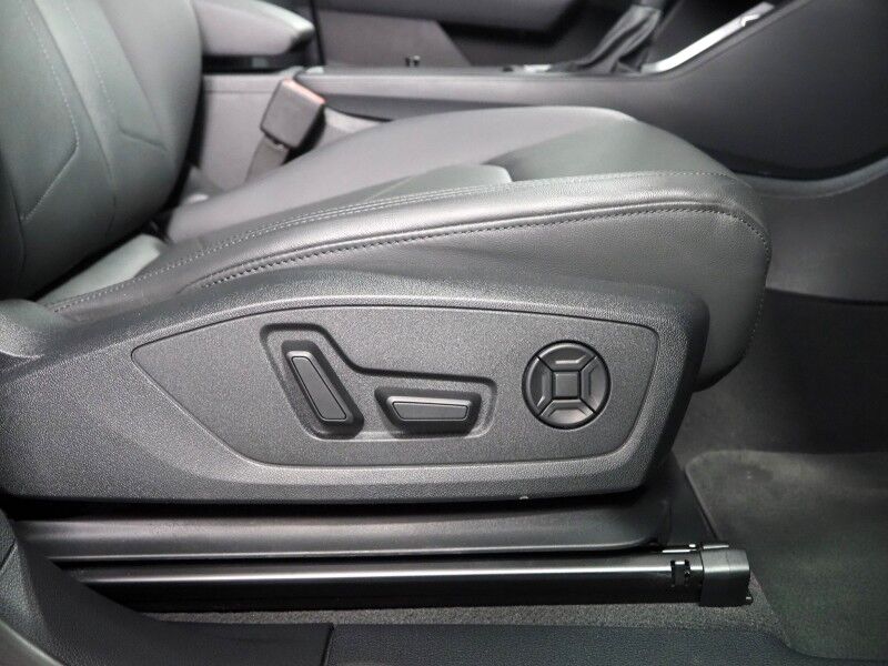 2023 Audi Q3 S line Premium Plus 45 TFSI Quattro *NAVIGATION, VIRTUAL COCKPIT, ADAPTIVE CRUISE, SAFETY ALERTS, 360 CAMERAS, PANO MOONROOF, LEATHER, HEATED SEATS, ADVANCED KEY, POWER LIFTGATE, SONOS AUDIO, WIRELESS CHARGING, ANDROID & APPLE Round Rock TX