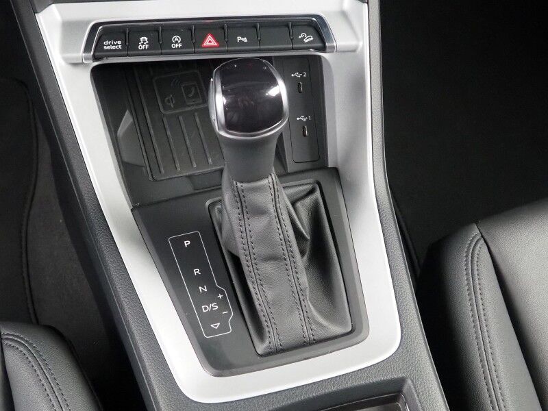 2023 Audi Q3 S line Premium Plus 45 TFSI Quattro *NAVIGATION, VIRTUAL COCKPIT, ADAPTIVE CRUISE, SAFETY ALERTS, 360 CAMERAS, PANO MOONROOF, LEATHER, HEATED SEATS, ADVANCED KEY, POWER LIFTGATE, SONOS AUDIO, WIRELESS CHARGING, ANDROID & APPLE Round Rock TX