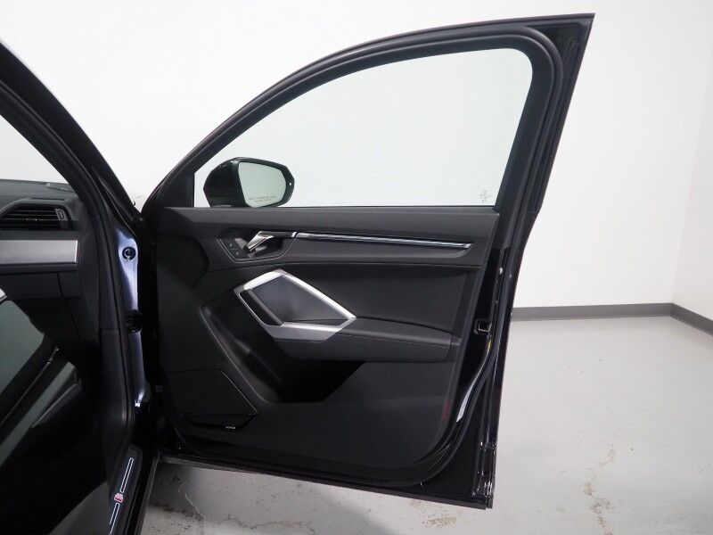 2023 Audi Q3 S line Premium Plus 45 TFSI Quattro *NAVIGATION, VIRTUAL COCKPIT, ADAPTIVE CRUISE, SAFETY ALERTS, 360 CAMERAS, PANO MOONROOF, LEATHER, HEATED SEATS, ADVANCED KEY, POWER LIFTGATE, SONOS AUDIO, WIRELESS CHARGING, ANDROID & APPLE Round Rock TX