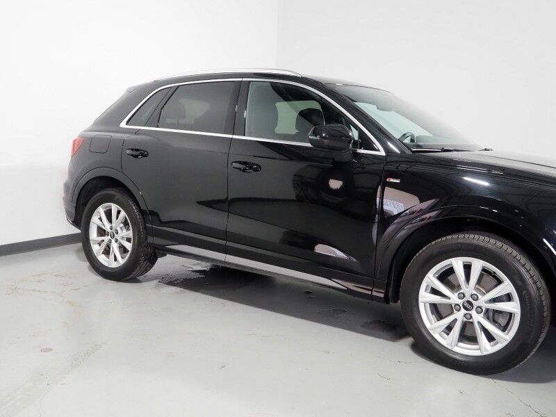 2023 Audi Q3 S line Premium Plus 45 TFSI Quattro *NAVIGATION, VIRTUAL COCKPIT, ADAPTIVE CRUISE, SAFETY ALERTS, 360 CAMERAS, PANO MOONROOF, LEATHER, HEATED SEATS, ADVANCED KEY, POWER LIFTGATE, SONOS AUDIO, WIRELESS CHARGING, ANDROID & APPLE Round Rock TX