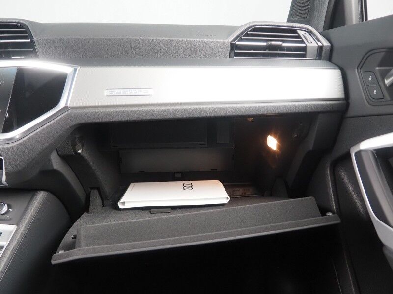 2023 Audi Q3 S line Premium Plus 45 TFSI Quattro *NAVIGATION, VIRTUAL COCKPIT, ADAPTIVE CRUISE, SAFETY ALERTS, 360 CAMERAS, PANO MOONROOF, LEATHER, HEATED SEATS, ADVANCED KEY, POWER LIFTGATE, SONOS AUDIO, WIRELESS CHARGING, ANDROID & APPLE Round Rock TX