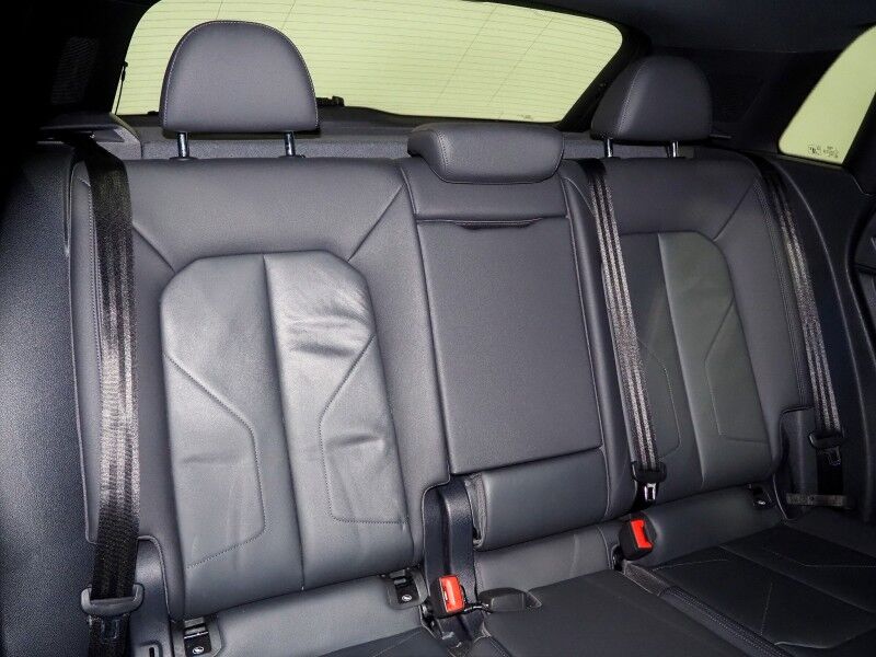 2023 Audi Q3 S line Premium Plus 45 TFSI Quattro *NAVIGATION, VIRTUAL COCKPIT, ADAPTIVE CRUISE, SAFETY ALERTS, 360 CAMERAS, PANO MOONROOF, LEATHER, HEATED SEATS, ADVANCED KEY, POWER LIFTGATE, SONOS AUDIO, WIRELESS CHARGING, ANDROID & APPLE Round Rock TX