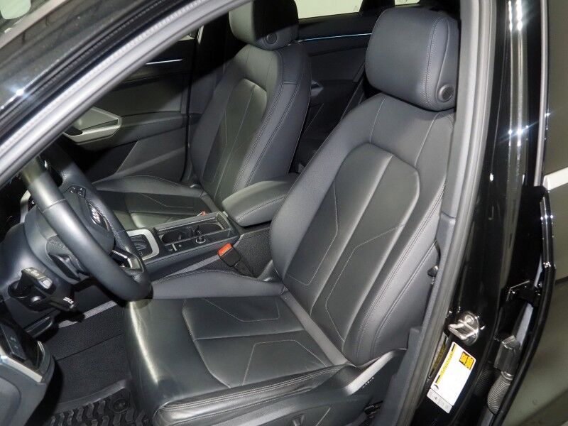2023 Audi Q3 S line Premium Plus 45 TFSI Quattro *NAVIGATION, VIRTUAL COCKPIT, ADAPTIVE CRUISE, SAFETY ALERTS, 360 CAMERAS, PANO MOONROOF, LEATHER, HEATED SEATS, ADVANCED KEY, POWER LIFTGATE, SONOS AUDIO, WIRELESS CHARGING, ANDROID & APPLE Round Rock TX