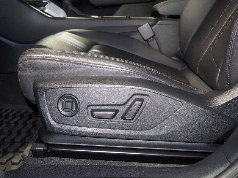 2023 Audi Q3 S line Premium Plus 45 TFSI Quattro *NAVIGATION, VIRTUAL COCKPIT, ADAPTIVE CRUISE, SAFETY ALERTS, 360 CAMERAS, PANO MOONROOF, LEATHER, HEATED SEATS, ADVANCED KEY, POWER LIFTGATE, SONOS AUDIO, WIRELESS CHARGING, ANDROID & APPLE Round Rock TX