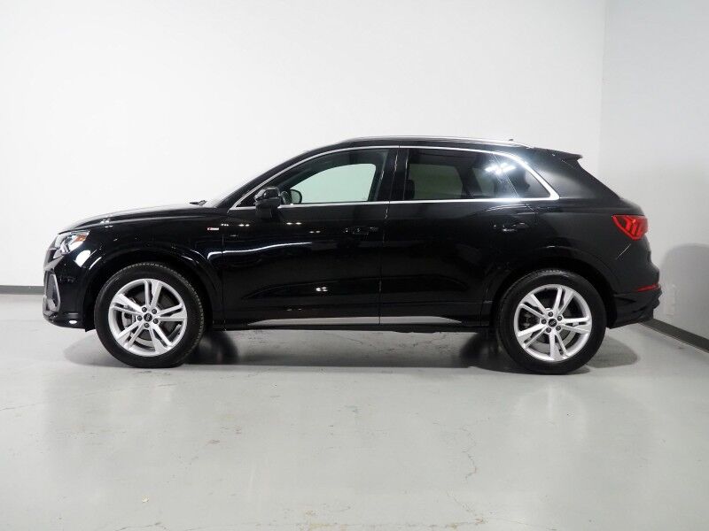 2023 Audi Q3 S line Premium Plus 45 TFSI Quattro *NAVIGATION, VIRTUAL COCKPIT, ADAPTIVE CRUISE, SAFETY ALERTS, 360 CAMERAS, PANO MOONROOF, LEATHER, HEATED SEATS, ADVANCED KEY, POWER LIFTGATE, SONOS AUDIO, WIRELESS CHARGING, ANDROID & APPLE Round Rock TX