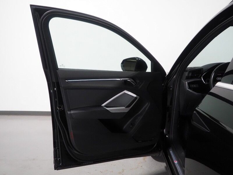 2023 Audi Q3 S line Premium Plus 45 TFSI Quattro *NAVIGATION, VIRTUAL COCKPIT, ADAPTIVE CRUISE, SAFETY ALERTS, 360 CAMERAS, PANO MOONROOF, LEATHER, HEATED SEATS, ADVANCED KEY, POWER LIFTGATE, SONOS AUDIO, WIRELESS CHARGING, ANDROID & APPLE Round Rock TX