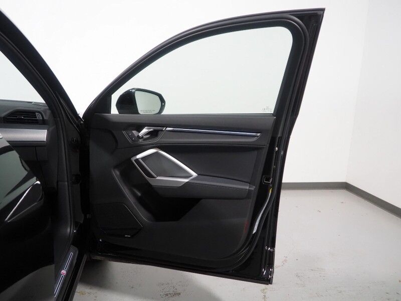 2023 Audi Q3 S line Premium Plus 45 TFSI Quattro *NAVIGATION, VIRTUAL COCKPIT, ADAPTIVE CRUISE, SAFETY ALERTS, 360 CAMERAS, PANO MOONROOF, LEATHER, HEATED SEATS, ADVANCED KEY, POWER LIFTGATE, SONOS AUDIO, WIRELESS CHARGING, ANDROID & APPLE Round Rock TX
