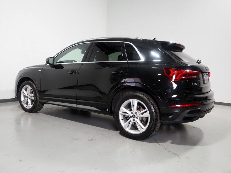 2023 Audi Q3 S line Premium Plus 45 TFSI Quattro *NAVIGATION, VIRTUAL COCKPIT, ADAPTIVE CRUISE, SAFETY ALERTS, 360 CAMERAS, PANO MOONROOF, LEATHER, HEATED SEATS, ADVANCED KEY, POWER LIFTGATE, SONOS AUDIO, WIRELESS CHARGING, ANDROID & APPLE Round Rock TX