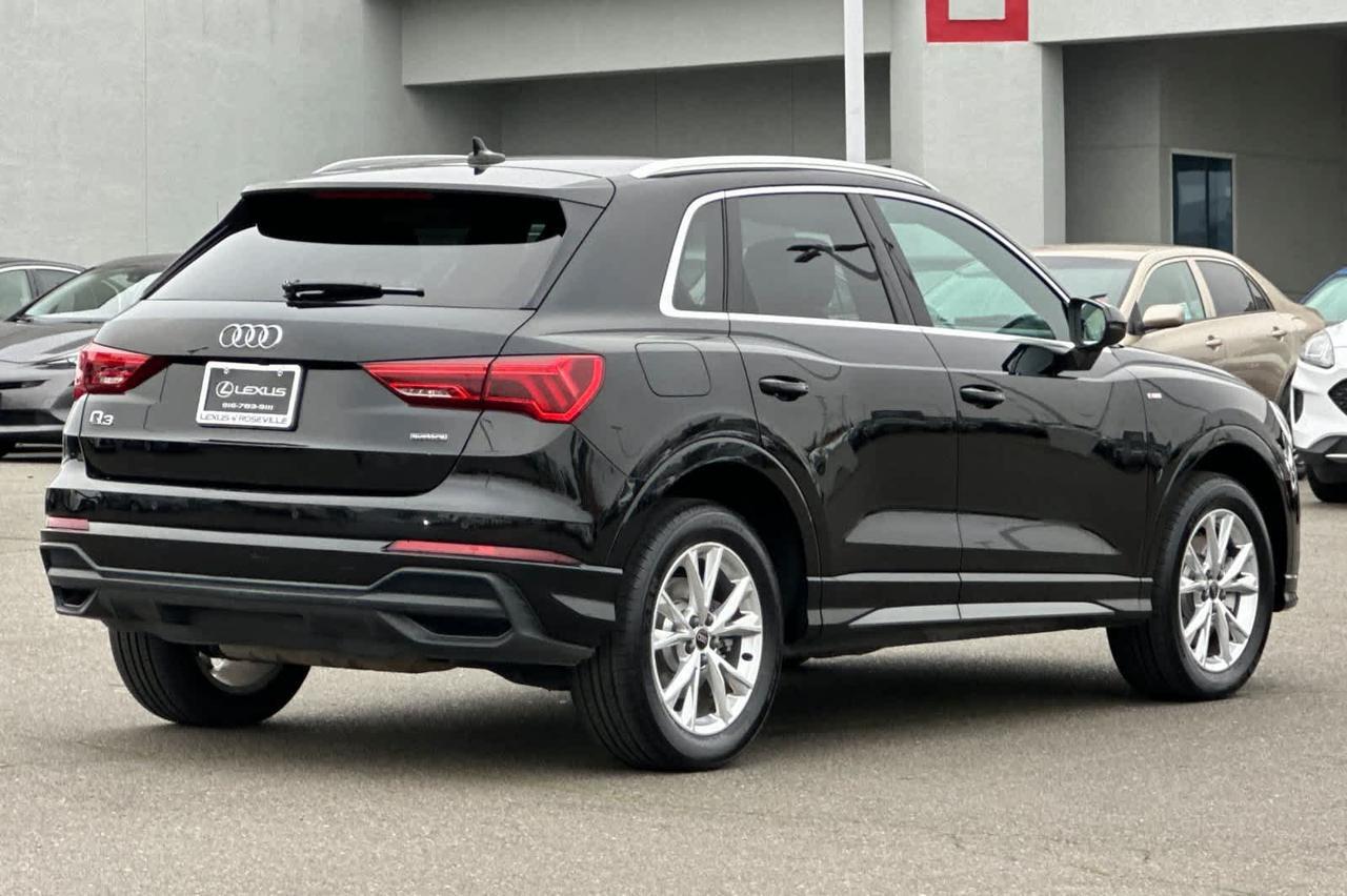 2023 Audi Q3 S line Premium