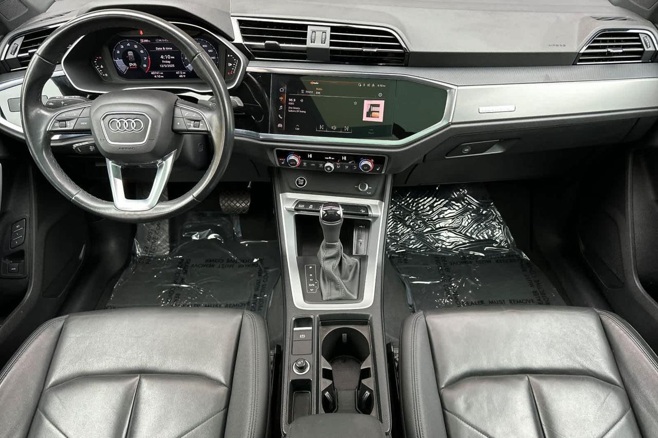 2023 Audi Q3 S line Premium