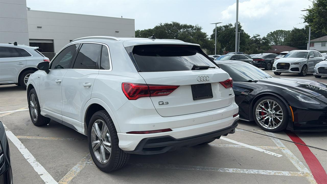 2023 Audi Q3 S line Premium