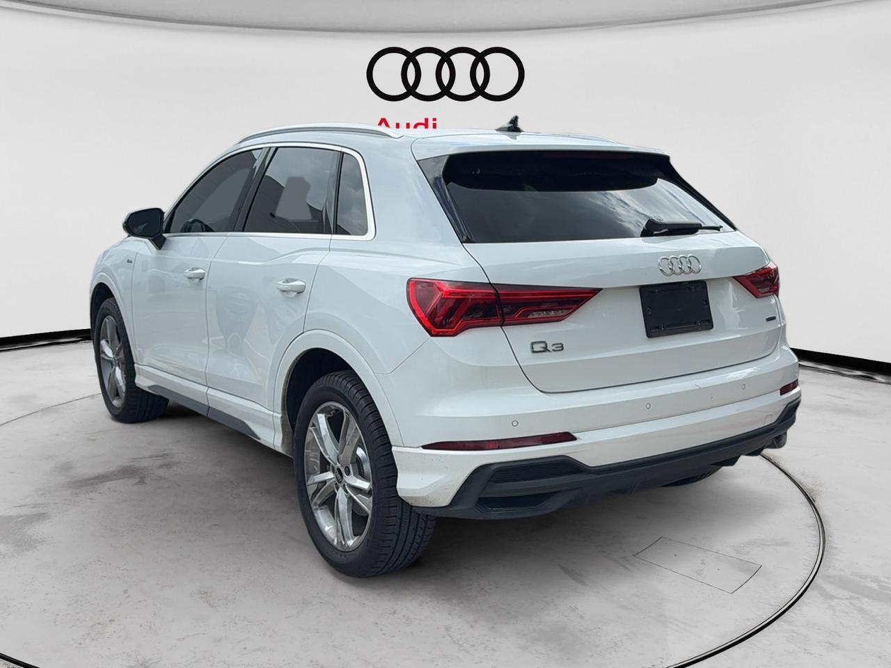2023 Audi Q3 S line Premium