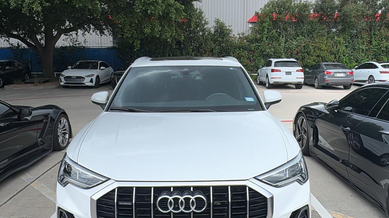 2023 Audi Q3 S line Premium