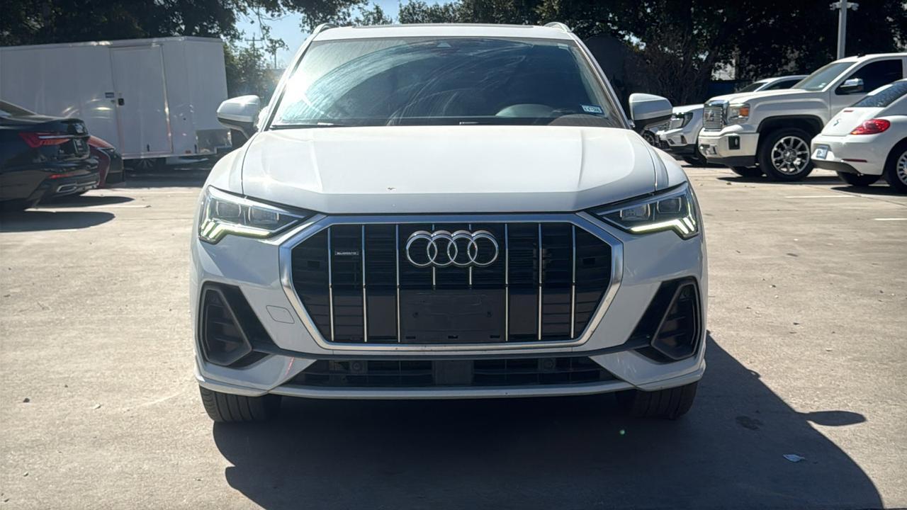 2023 Audi Q3 S line Premium