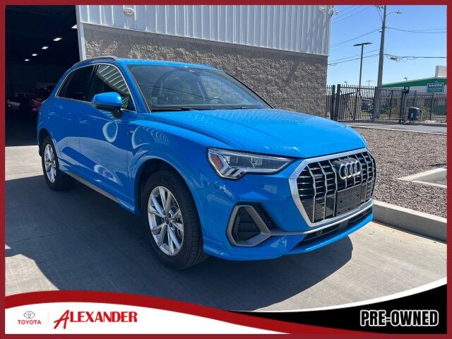 2023 Audi Q3 S line Premium