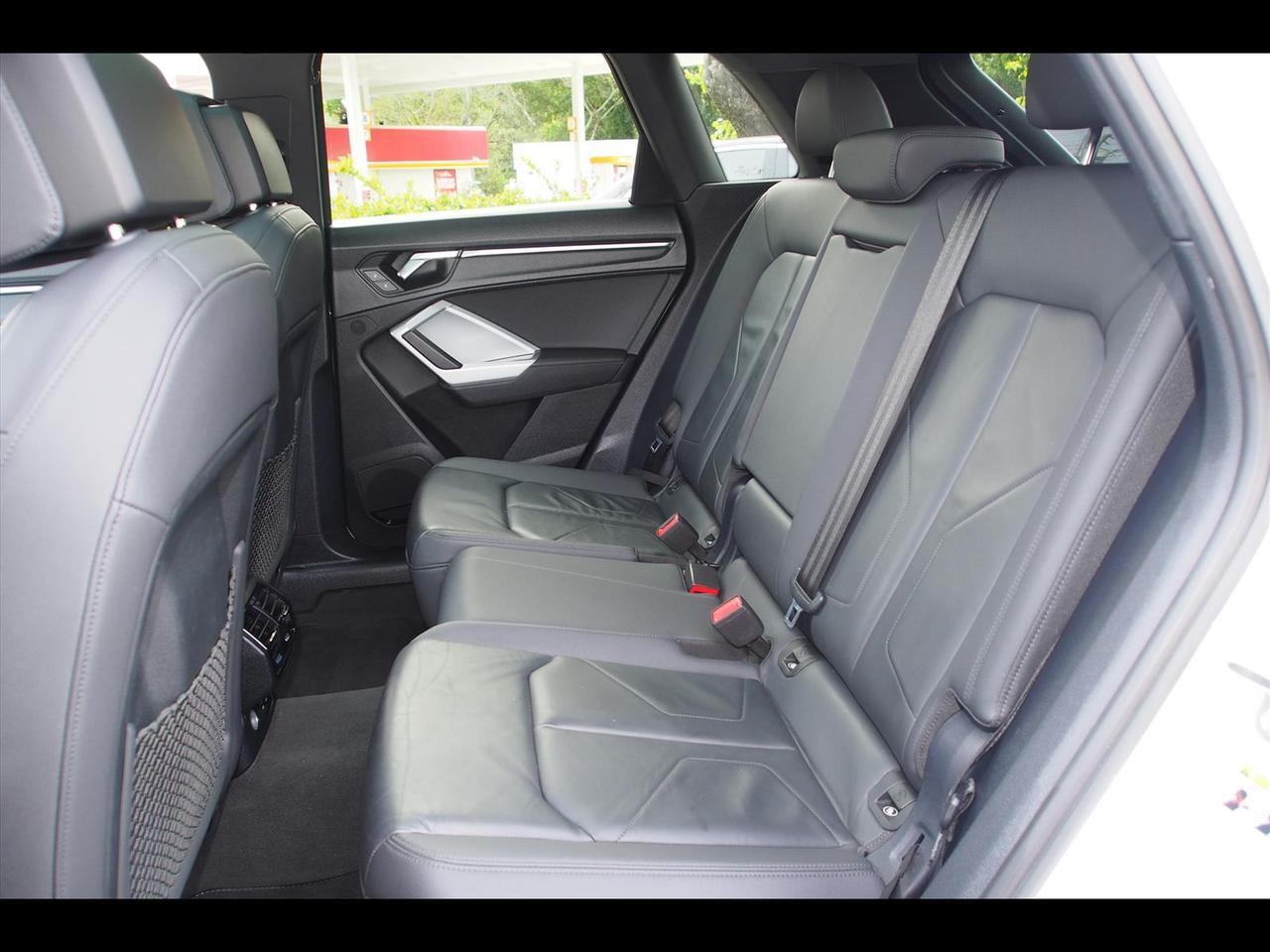 2023 Audi Q3 quattro S line Prem Plus 45 TFSI