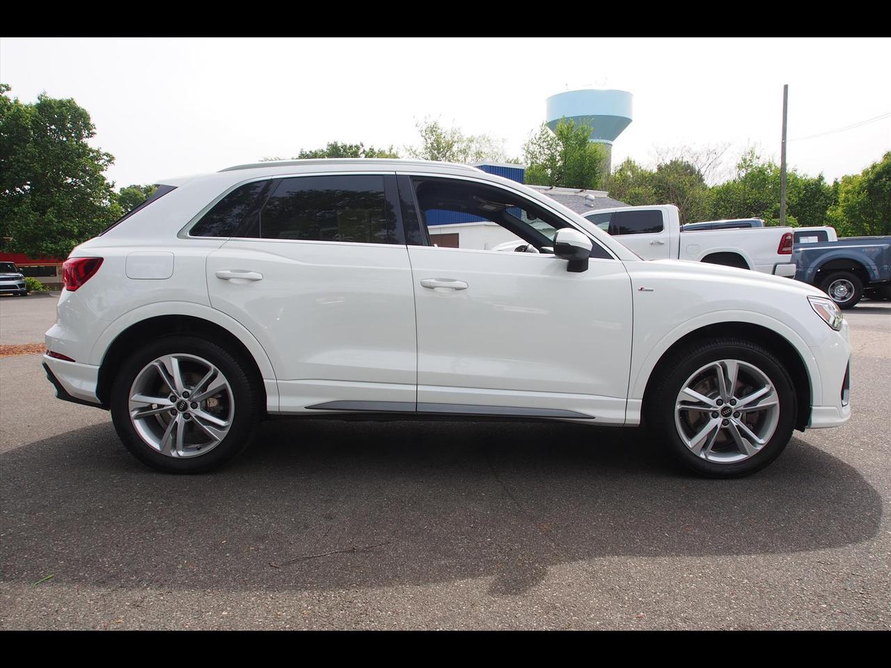 2023 Audi Q3 quattro S line Prem Plus 45 TFSI