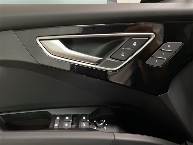 2023 Audi Q4 Sportback 50 e-tron Premium Plus quattro Dallas TX