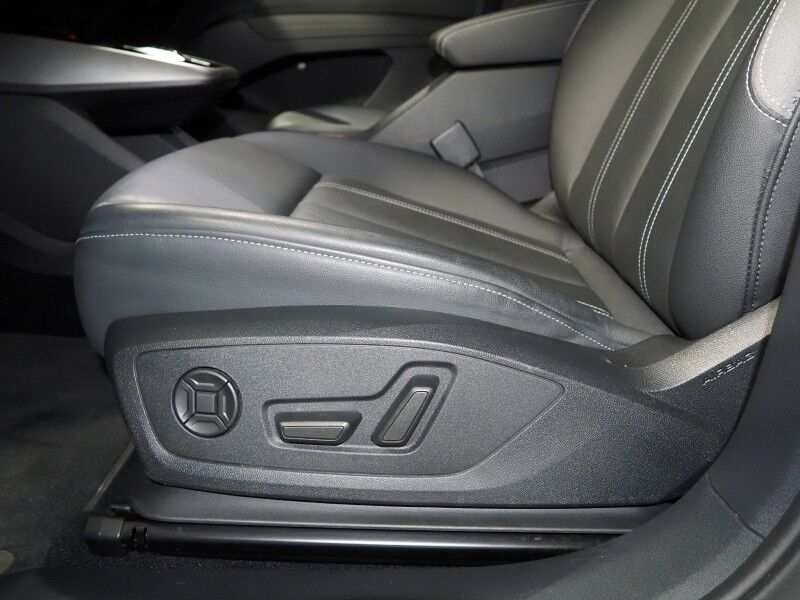 2023 Audi Q4 e-tron Premium Plus 40 RWD *NAVIGATION, VIRTUAL COCKPIT, ADAPTIVE CRUISE, SAFETY ALERTS, PANORAMA MOONROOF, LEATHER, HEATED SEATS/STEERING, SONOS AUDIO, WIRELESS CHARGING, ANDROID & APPLE Round Rock TX