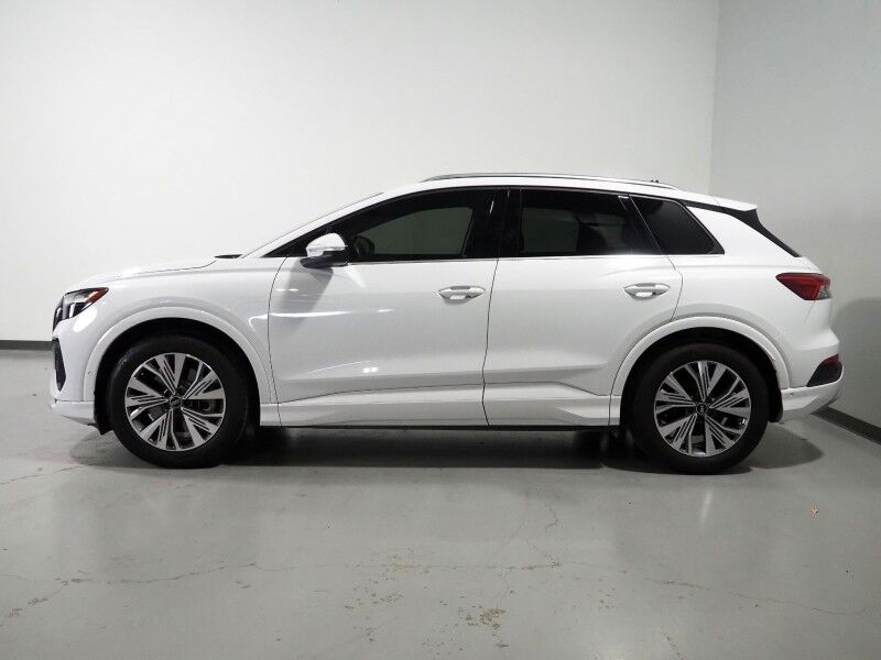 2023 Audi Q4 e-tron Premium Plus 40 RWD *NAVIGATION, VIRTUAL COCKPIT, ADAPTIVE CRUISE, SAFETY ALERTS, PANORAMA MOONROOF, LEATHER, HEATED SEATS/STEERING, SONOS AUDIO, WIRELESS CHARGING, ANDROID & APPLE Round Rock TX