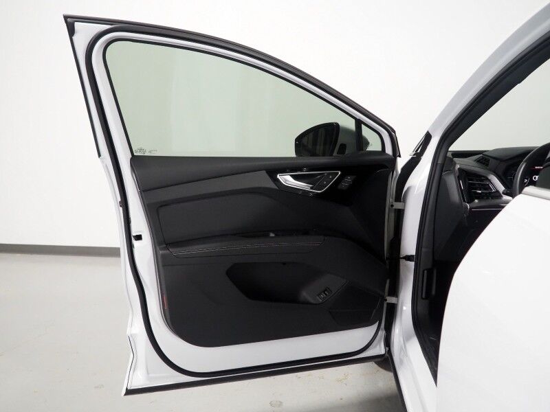 2023 Audi Q4 e-tron Premium Plus 40 RWD *NAVIGATION, VIRTUAL COCKPIT, ADAPTIVE CRUISE, SAFETY ALERTS, PANORAMA MOONROOF, LEATHER, HEATED SEATS/STEERING, SONOS AUDIO, WIRELESS CHARGING, ANDROID & APPLE Round Rock TX