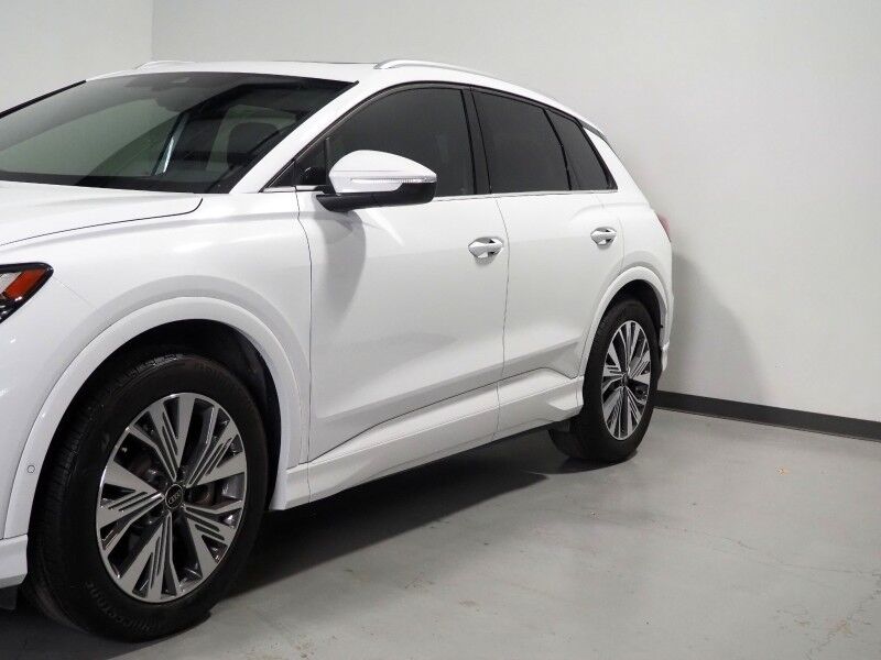 2023 Audi Q4 e-tron Premium Plus 40 RWD *NAVIGATION, VIRTUAL COCKPIT, ADAPTIVE CRUISE, SAFETY ALERTS, PANORAMA MOONROOF, LEATHER, HEATED SEATS/STEERING, SONOS AUDIO, WIRELESS CHARGING, ANDROID & APPLE Round Rock TX