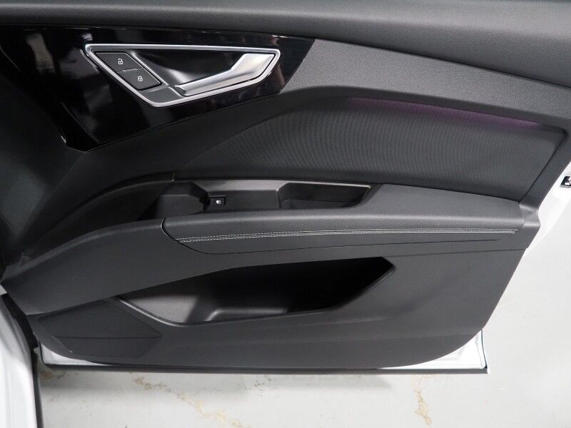 2023 Audi Q4 e-tron Premium Plus 40 RWD *NAVIGATION, VIRTUAL COCKPIT, ADAPTIVE CRUISE, SAFETY ALERTS, PANORAMA MOONROOF, LEATHER, HEATED SEATS/STEERING, SONOS AUDIO, WIRELESS CHARGING, ANDROID & APPLE Round Rock TX
