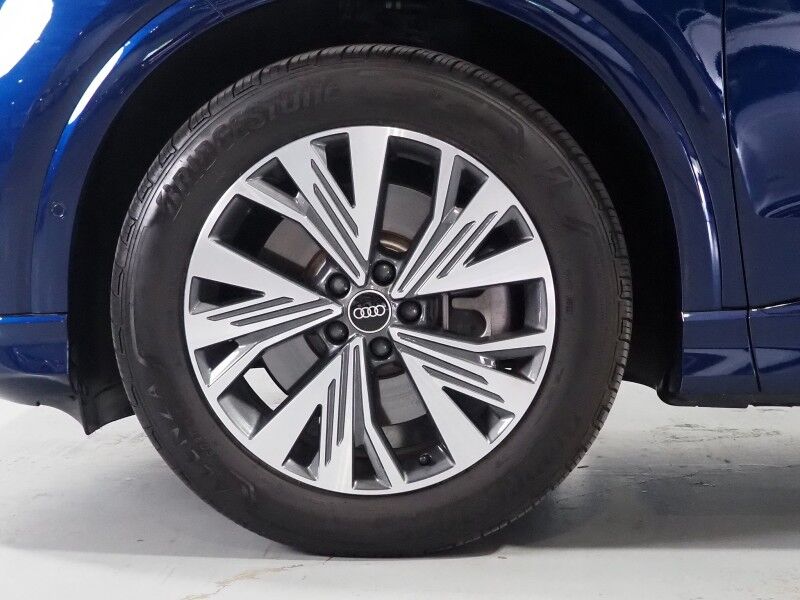 2023 Audi Q4 e-tron Premium Plus 40 RWD *NAVIGATION, VIRTUAL COCKPIT, ADAPTIVE CRUISE, SAFETY ALERTS, PANORAMA MOONROOF, LEATHER, HEATED SEATS/STEERING, SONOS AUDIO, WIRELESS CHARGING, ANDROID & APPLE Round Rock TX