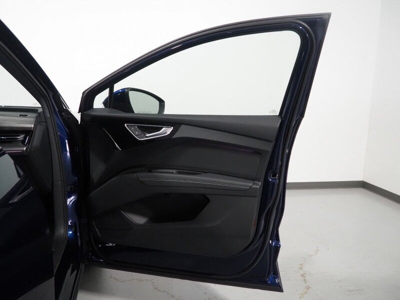 2023 Audi Q4 e-tron Premium Plus 40 RWD *NAVIGATION, VIRTUAL COCKPIT, ADAPTIVE CRUISE, SAFETY ALERTS, PANORAMA MOONROOF, LEATHER, HEATED SEATS/STEERING, SONOS AUDIO, WIRELESS CHARGING, ANDROID & APPLE Round Rock TX