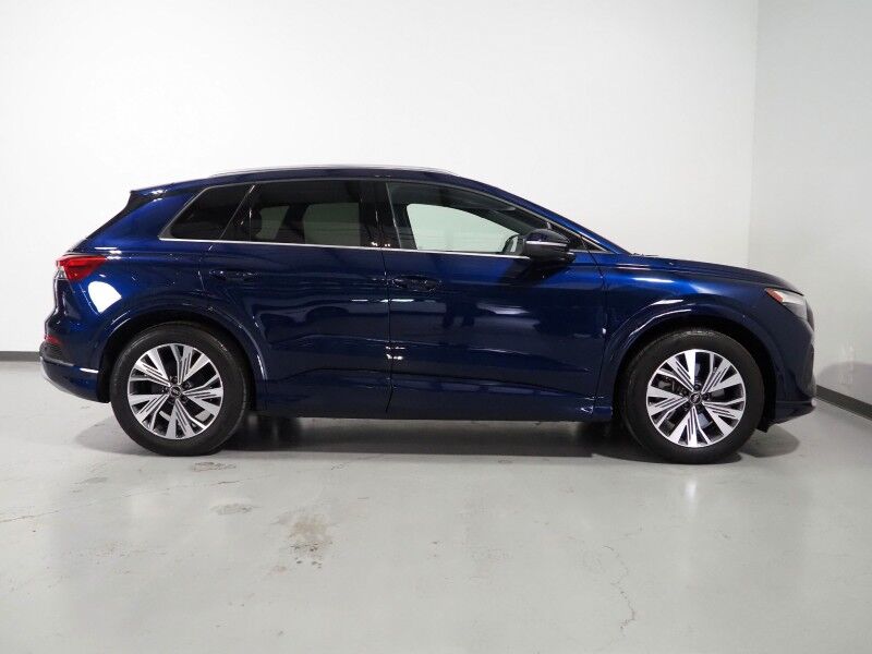 2023 Audi Q4 e-tron Premium Plus 40 RWD *NAVIGATION, VIRTUAL COCKPIT, ADAPTIVE CRUISE, SAFETY ALERTS, PANORAMA MOONROOF, LEATHER, HEATED SEATS/STEERING, SONOS AUDIO, WIRELESS CHARGING, ANDROID & APPLE Round Rock TX