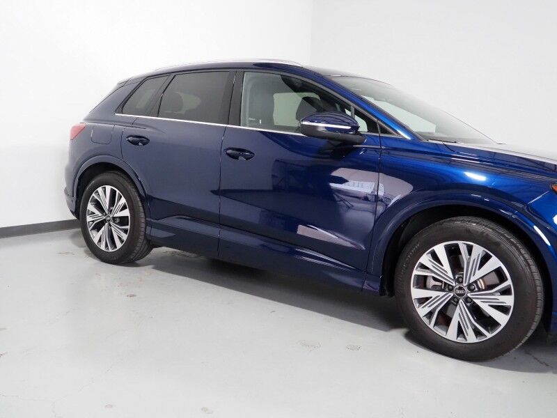2023 Audi Q4 e-tron Premium Plus 40 RWD *NAVIGATION, VIRTUAL COCKPIT, ADAPTIVE CRUISE, SAFETY ALERTS, PANORAMA MOONROOF, LEATHER, HEATED SEATS/STEERING, SONOS AUDIO, WIRELESS CHARGING, ANDROID & APPLE Round Rock TX