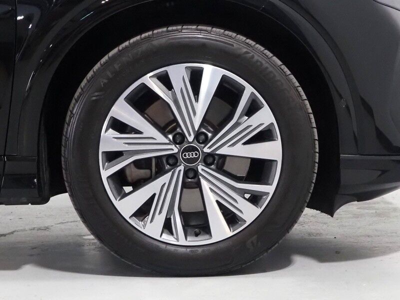 2023 Audi Q4 e-tron Premium Plus 40 RWD *NAVIGATION, VIRTUAL COCKPIT, ADAPTIVE CRUISE, SAFETY ALERTS, PANORAMA MOONROOF, LEATHER, HEATED SEATS/STEERING, SONOS AUDIO, WIRELESS CHARGING, ANDROID & APPLE Round Rock TX