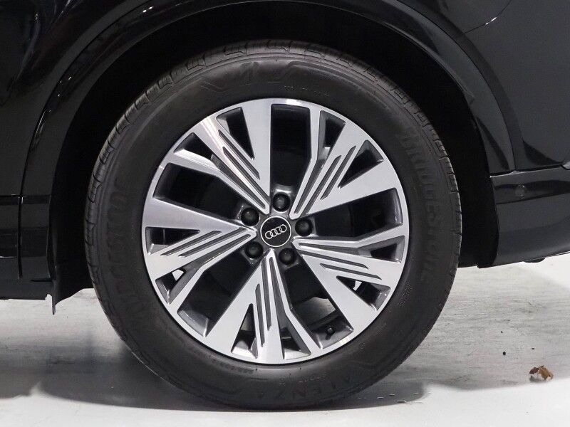 2023 Audi Q4 e-tron Premium Plus 40 RWD *NAVIGATION, VIRTUAL COCKPIT, ADAPTIVE CRUISE, SAFETY ALERTS, PANORAMA MOONROOF, LEATHER, HEATED SEATS/STEERING, SONOS AUDIO, WIRELESS CHARGING, ANDROID & APPLE Round Rock TX