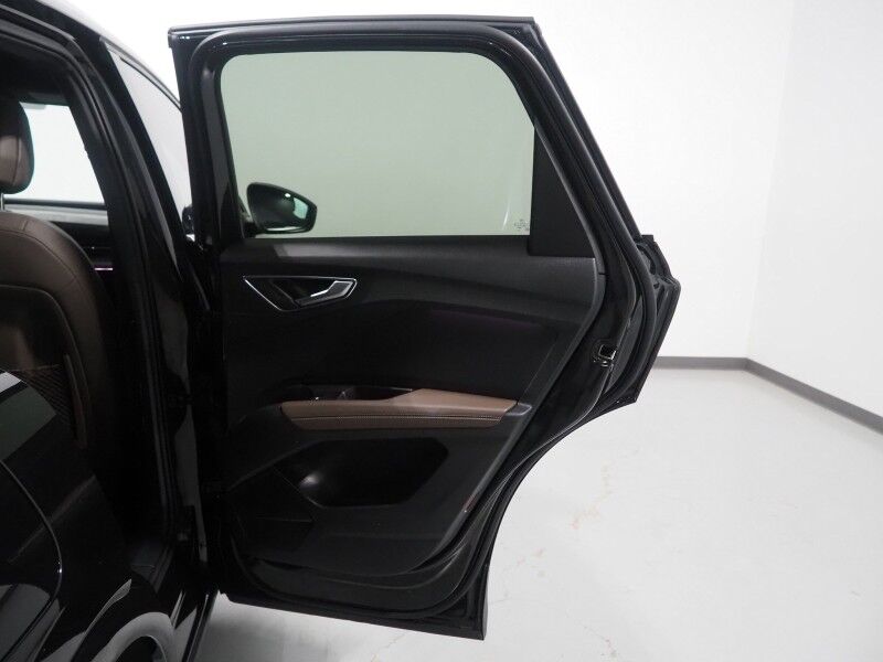 2023 Audi Q4 e-tron Premium Plus 40 RWD *NAVIGATION, VIRTUAL COCKPIT, ADAPTIVE CRUISE, SAFETY ALERTS, PANORAMA MOONROOF, LEATHER, HEATED SEATS/STEERING, SONOS AUDIO, WIRELESS CHARGING, ANDROID & APPLE Round Rock TX