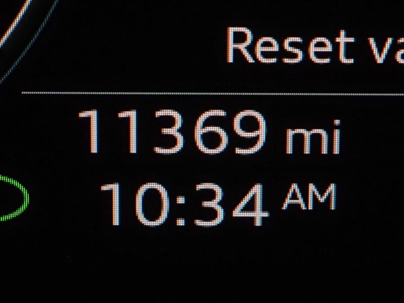 2023 Audi Q4 e-tron Premium Plus 40 RWD *NAVIGATION, VIRTUAL COCKPIT, ADAPTIVE CRUISE, SAFETY ALERTS, PANORAMA MOONROOF, LEATHER, HEATED SEATS/STEERING, SONOS AUDIO, WIRELESS CHARGING, ANDROID & APPLE Round Rock TX