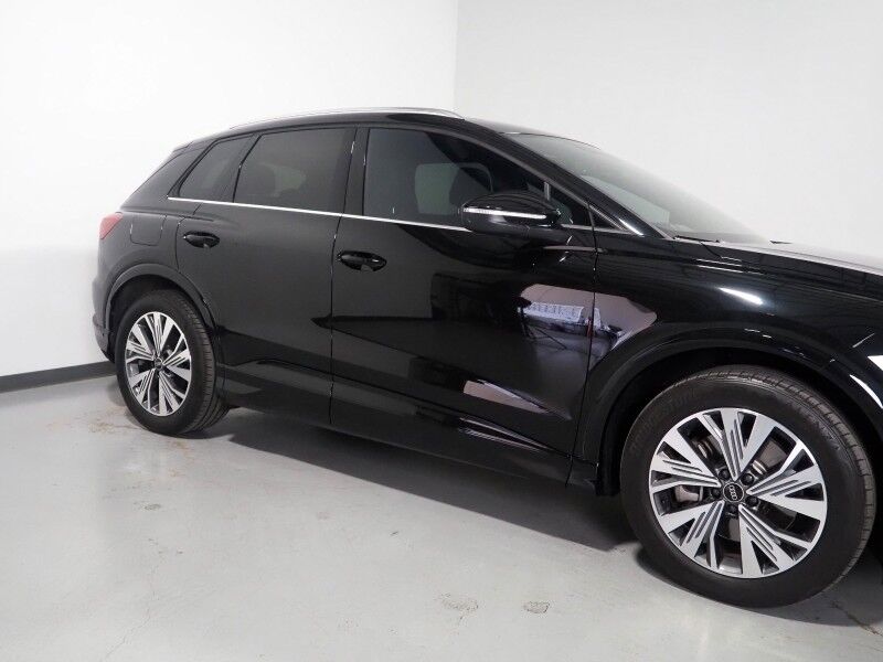 2023 Audi Q4 e-tron Premium Plus 40 RWD *NAVIGATION, VIRTUAL COCKPIT, ADAPTIVE CRUISE, SAFETY ALERTS, PANORAMA MOONROOF, LEATHER, HEATED SEATS/STEERING, SONOS AUDIO, WIRELESS CHARGING, ANDROID & APPLE Round Rock TX