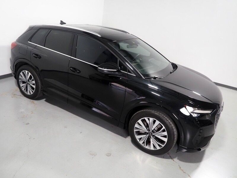 2023 Audi Q4 e-tron Premium Plus 40 RWD *NAVIGATION, VIRTUAL COCKPIT, ADAPTIVE CRUISE, SAFETY ALERTS, PANORAMA MOONROOF, LEATHER, HEATED SEATS/STEERING, SONOS AUDIO, WIRELESS CHARGING, ANDROID & APPLE Round Rock TX