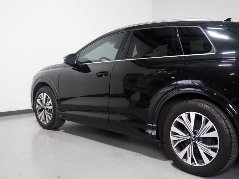 2023 Audi Q4 e-tron Premium Plus 40 RWD *NAVIGATION, VIRTUAL COCKPIT, ADAPTIVE CRUISE, SAFETY ALERTS, PANORAMA MOONROOF, LEATHER, HEATED SEATS/STEERING, SONOS AUDIO, WIRELESS CHARGING, ANDROID & APPLE Round Rock TX