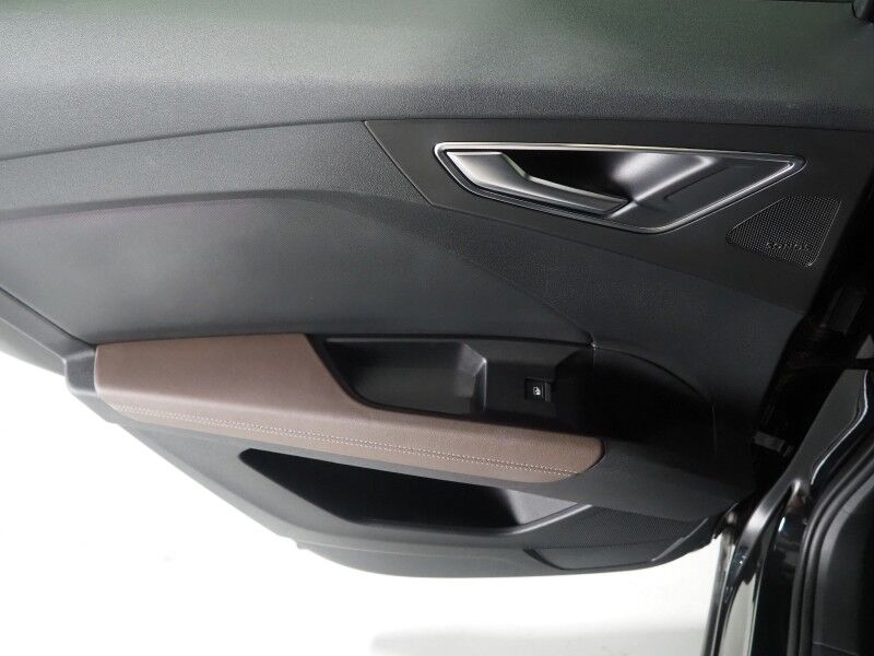 2023 Audi Q4 e-tron Premium Plus 40 RWD *NAVIGATION, VIRTUAL COCKPIT, ADAPTIVE CRUISE, SAFETY ALERTS, PANORAMA MOONROOF, LEATHER, HEATED SEATS/STEERING, SONOS AUDIO, WIRELESS CHARGING, ANDROID & APPLE Round Rock TX