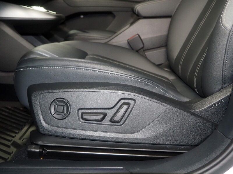 2023 Audi Q4 e-tron Premium Plus 40 RWD *NAVIGATION, VIRTUAL COCKPIT, ADAPTIVE CRUISE, SAFETY ALERTS, PANORAMA MOONROOF, LEATHER, HEATED SEATS/STEERING, SONOS AUDIO, WIRELESS CHARGING, ANDROID & APPLE Round Rock TX
