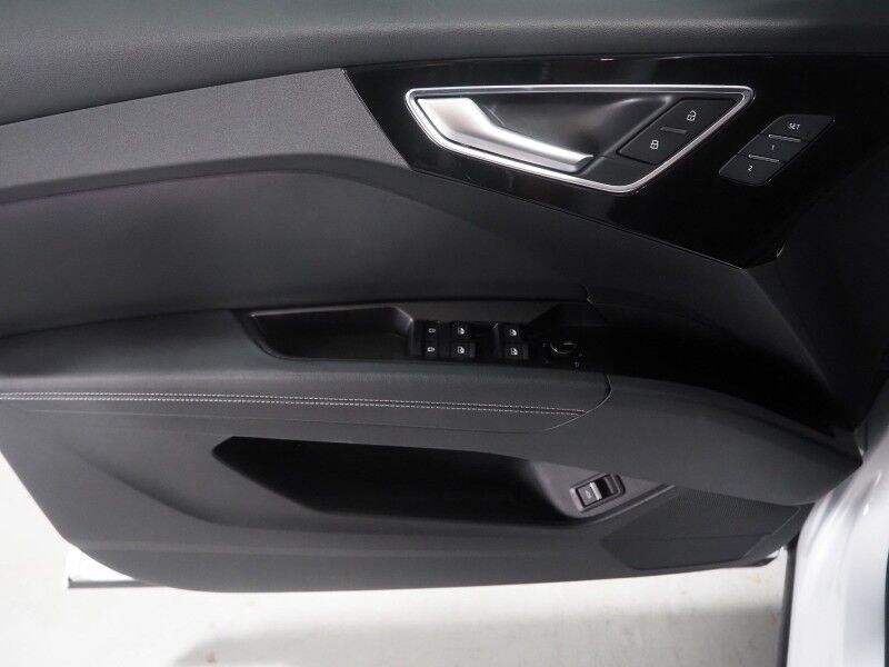 2023 Audi Q4 e-tron Premium Plus 40 RWD *NAVIGATION, VIRTUAL COCKPIT, ADAPTIVE CRUISE, SAFETY ALERTS, PANORAMA MOONROOF, LEATHER, HEATED SEATS/STEERING, SONOS AUDIO, WIRELESS CHARGING, ANDROID & APPLE Round Rock TX