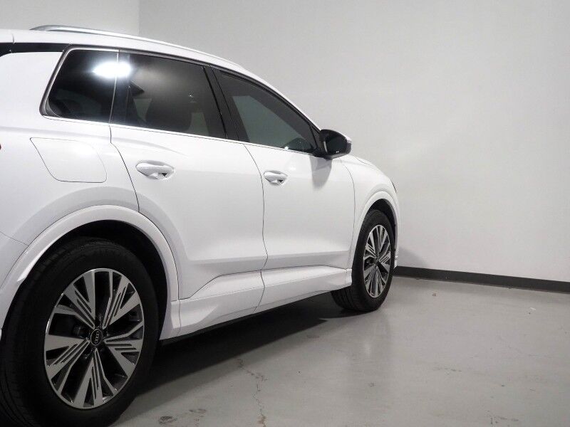 2023 Audi Q4 e-tron Premium Plus 40 RWD *NAVIGATION, VIRTUAL COCKPIT, ADAPTIVE CRUISE, SAFETY ALERTS, PANORAMA MOONROOF, LEATHER, HEATED SEATS/STEERING, SONOS AUDIO, WIRELESS CHARGING, ANDROID & APPLE Round Rock TX