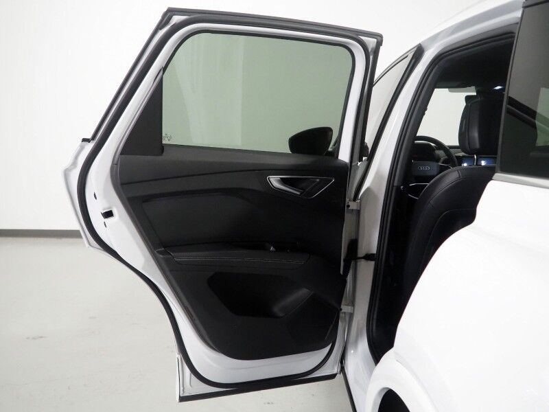 2023 Audi Q4 e-tron Premium Plus 40 RWD *NAVIGATION, VIRTUAL COCKPIT, ADAPTIVE CRUISE, SAFETY ALERTS, PANORAMA MOONROOF, LEATHER, HEATED SEATS/STEERING, SONOS AUDIO, WIRELESS CHARGING, ANDROID & APPLE Round Rock TX